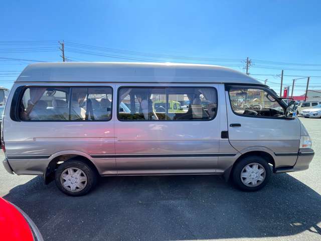 お客様に満足していただけるお車をご提供します。