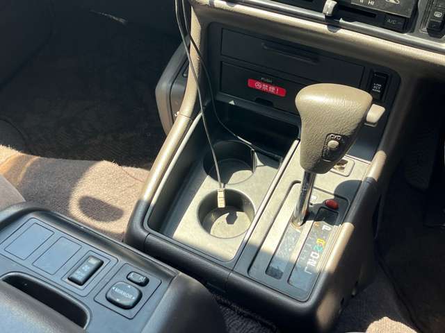 認証工場ですので、車検・整備・点検・板金・塗装も行っております。アフターサービスもお任せください。