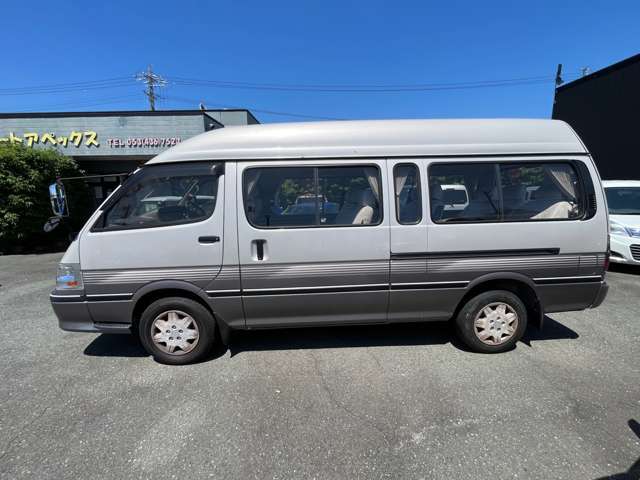 車の販売はもちろん車の買い取りも行っております。また豊富な在庫の中から、必ずお客様のご希望のお車が見つかるはずです。