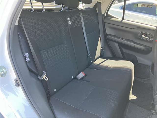 ゆとりある広々とした車内空間は、ドライブを始め買い物やレジャーなど、幅広く活躍します。