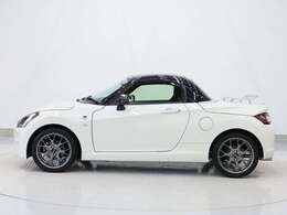 当店では全国販売・納車に対応しております。直接ご来店の難しいお客様にはオンライン商談で対応も可能です。ぜひお気軽にご相談ください。