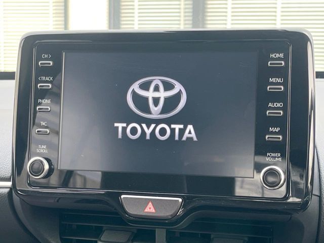 【ナビ機能付き8型ディスプレイオーディオ】ナビ機能搭載の他、お持ちのスマートフォンと連携して、ナビやbluetoothでの音楽再生が可能です♪デザインはもちろん操作性も良好！