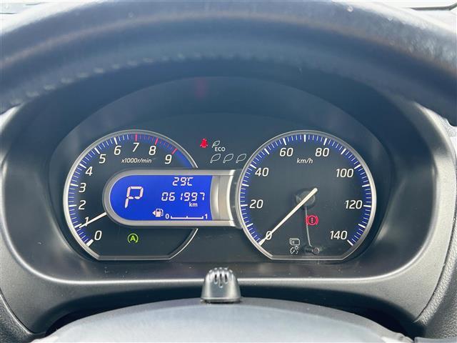 スピードメーターの画像です。店舗にて現車の確認もいただけますので、お電話で在庫のご確認の上是非ご来店くださいませ！！！ワクワクするクルマ選びをご提案します！