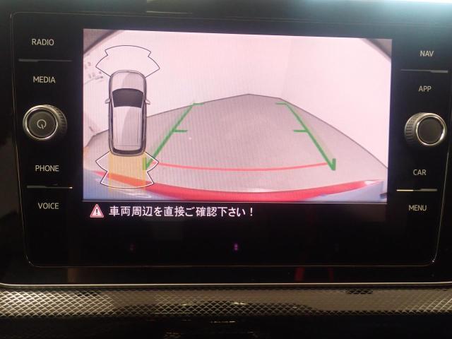 バックモニター搭載で車庫入れ安心！バック中の死角部分がモニターに映し出されるので安全性アップ！！