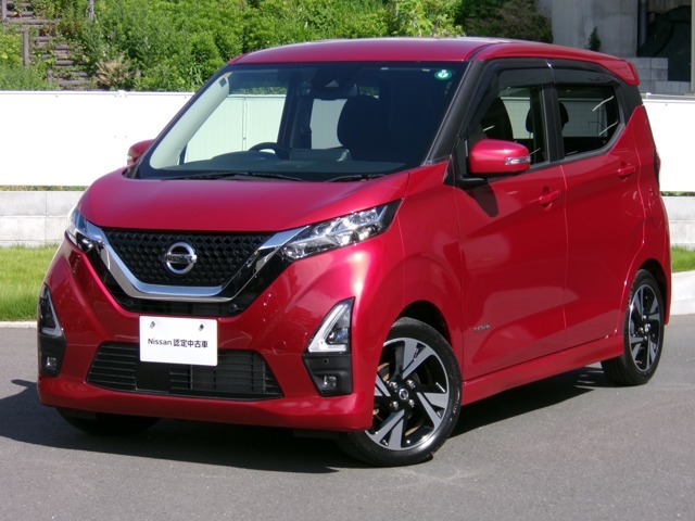 おクルマ選びは是非、日産神奈川　Carスクエア戸塚踊場にお任せください！当店販売スタッフが、お客様のご希望にピッタリな1台をご紹介します。初めてのお車をご検討中のお客様、お気軽にお問合せください♪