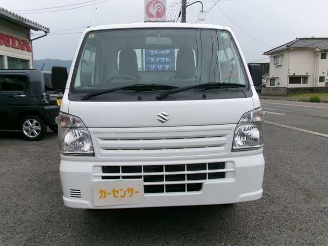新しく入庫いたしました！当社自慢のお車です。この車のセールスポイントを、写真と説明でアピールしてあります！まずはご覧になって下さい！いろんなところをチェックできますよ♪