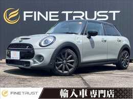 ミニ ミニ クーパーSD 5ドア ユーザー買取車　中期　追従式クルコン