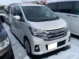 日産 デイズ 660 ハイウェイスターX 4WD ベンチシート・スマートキー