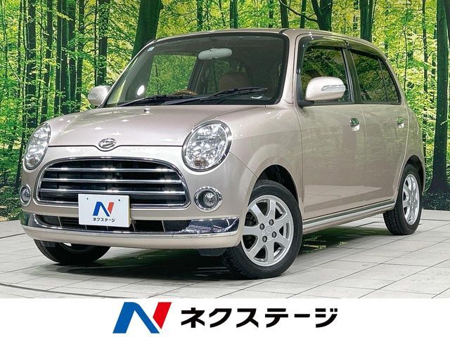 オートエアコン　MOMO製ウッドコンビハンドル　純正14インチアルミ
