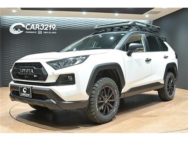 燃費重視のSUVならコイツで決まり！！カスタムRAV4 adventureオフロ-ドPKGII☆入庫致しました☆