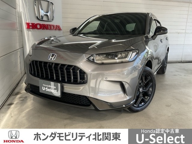 流れるような艶のあるシルエットとSUVらしい力強さを併せ持ったスタイリングのZR-V e:HEV、上質な室内空間と多彩な先進装備に黒の凛々しさをプラスした特別仕様車ブラックスタイルです