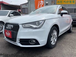 アウディ A1スポーツバック 1.4 TFSI ドラレコ　バックカメラ　スマートキー