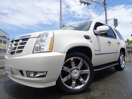 キャデラック エスカレード AWD ディーラー車　後期モデル 純22AW 外ナビTV パワーゲート