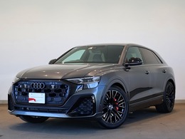 アウディ SQ8 4.0 4WD ブラックスタイリング　認定中古車