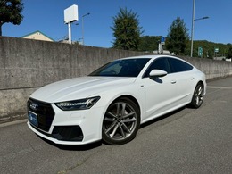 アウディ A7スポーツバック 45 TFSI クワトロ Sラインパッケージ 4WD 20インチAW/黒革シート/シートヒーター/パ