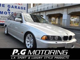 BMW 5シリーズツーリング 530i 黒革　サンルーフ　ローダウン