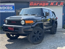 米国トヨタ FJクルーザー 4.0 4WD 左ハンドル1ナンバー貨物登録車3incアップ