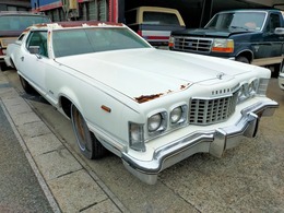 フォード サンダーバード ディーラー車 