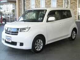 トヨタ bB 1.3 S 4WD クラッツィオシートカバー　LED　CDデッキ