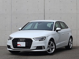アウディ A3スポーツバック 30 TFSI スポーツ LED　セーフティP　バーチャル　リアカメラ