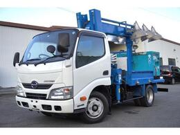 日野自動車 デュトロ 照明車6灯式テラスター 