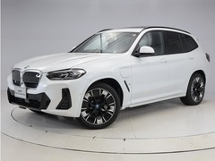 iX3