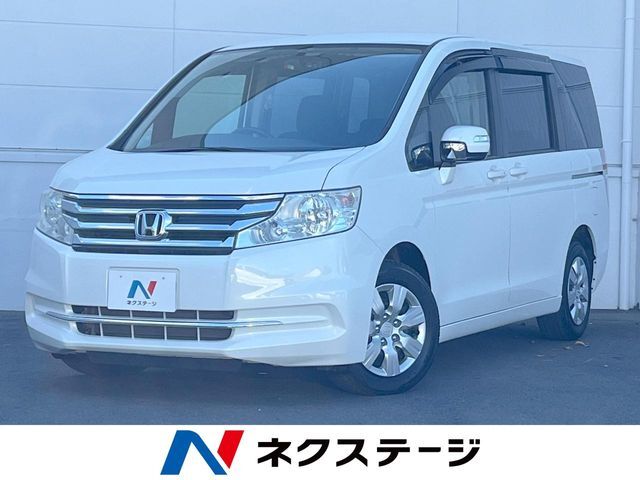 純正9インチナビ　両側電動ドア　後席モニター　バックカメラ　禁煙車