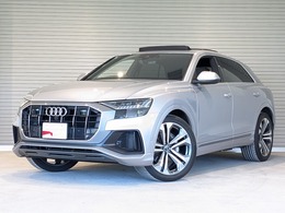 アウディ Q8 55 TFSI クワトロ Sライン 4WD S/R　BO　コンフォートアシスタンス