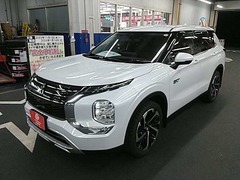 三菱 アウトランダーPHEV の中古車 PHEV 2.4 G 4WD 栃木県宇都宮市 465.0万円