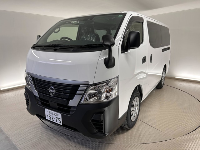 キャラバン　DX　2WD　CVT　ロングボディ　標準ハイルーフ　底床　1.2トン　3/6人乗り　オーディオレス車