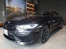 BMW M8カブリオレ コンペティション 4WD オレンジ革　20AW　全周囲カメラ　前車追従