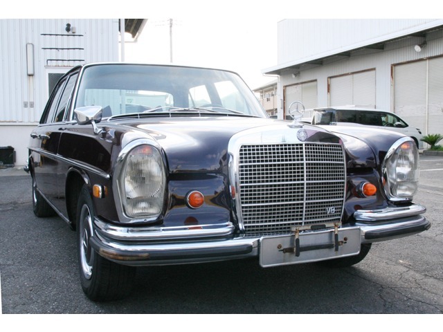 メルセデス・ベンツ Sクラス 280SE改 エンジン5600V8 1971年 5.8 メルセデス・ベンツ Sクラス 280SE改 エンジン5600V8 1971年 5.8