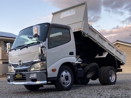 日野自動車 デュトロ 4.0 ダンプ ディーゼルターボ メッキパーツ　コボレーン　外装仕上済