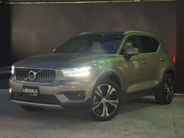 ボルボ XC40 T5 AWD インスクリプション 4WD キャメル革 ACC パノラマSR Harman Kardon