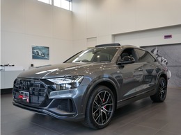 アウディ Q8 55 TFSI クワトロ デビューパッケージ Sライン 4WD 認定中古車　パノラマサンルーフ