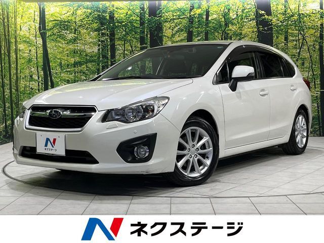 4WD　衝突軽減装置　禁煙車　SDナビ　レーダークルーズ　バックカメラ
