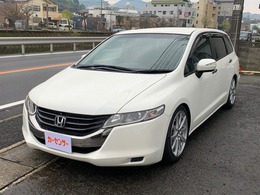ホンダ オデッセイ 2.4 L ナビ　全方位カメラ　新品車高調