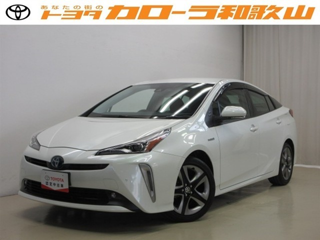 トヨタカローラ和歌山の認定中古車『トヨタ　プリウス』をご覧いただきありがとうございます。