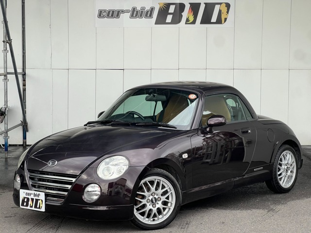 当社自慢のお車です。横にこの車輌のセールスポイントを写真と説明でアピールしてあります！まずはご覧になってください。いろんなところをチェックできますよ。