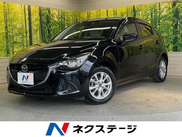 SDナビ　衝突被害軽減システム　踏み間違い防止　禁煙車　レザーシート