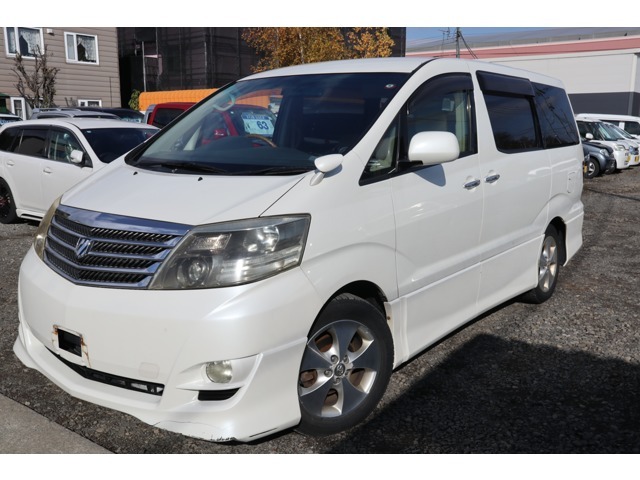 ご成約車は法定整備点検(車検無の場合は車検（2）年付)・業者専用清掃機・ボディ磨きをセット施工、シートなど特にひどい汚れは専門スタッフがスチーム洗浄致します。気持ち良くお乗り頂けれるよう作業してます！