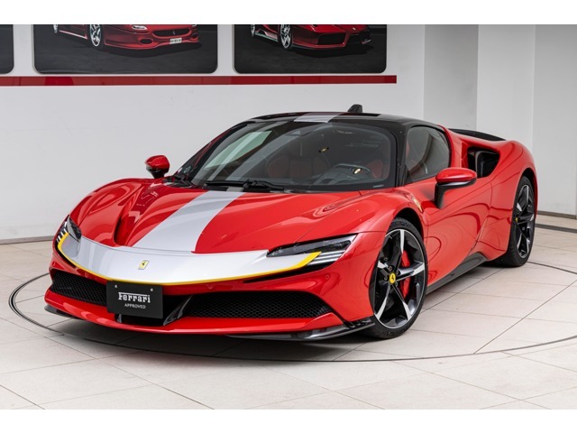 フェラーリ正規ディーラーRosso Scuderia認定中古車、Ferrari SF90 Stradaleをご覧いただき、誠にありがとうございます。