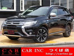 三菱 アウトランダーPHEV 2.0 G プレミアムパッケージ 4WD サンルーフ　純正ナビ　全方位カメラ