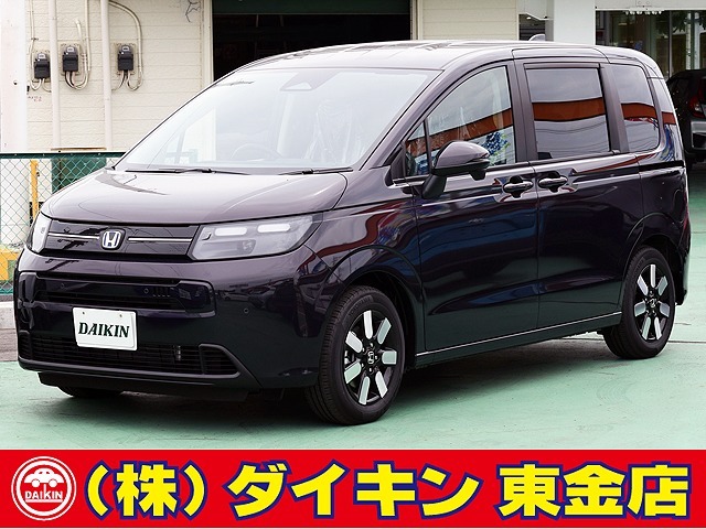 高年式・高品質・無修復車の専門店として全国に良質車を販売して50年の実績。品質チェックシステムは厳しく安心です。整備に関しては、自社工場にて52項目に及ぶ法廷整備さらに電装品等のチェックを徹底して行います