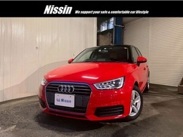 アウディ A1スポーツバック 1.0 TFSI スポーツ 純正ナビ　フルセグTV　前席シートヒーター