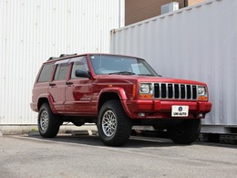 ジープ チェロキー リミテッド 4WD リフトアップ　ベージュ内装