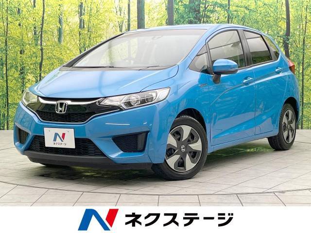 禁煙車　純正ナビ　バックカメラ　クルーズコントロール　オートエアコン