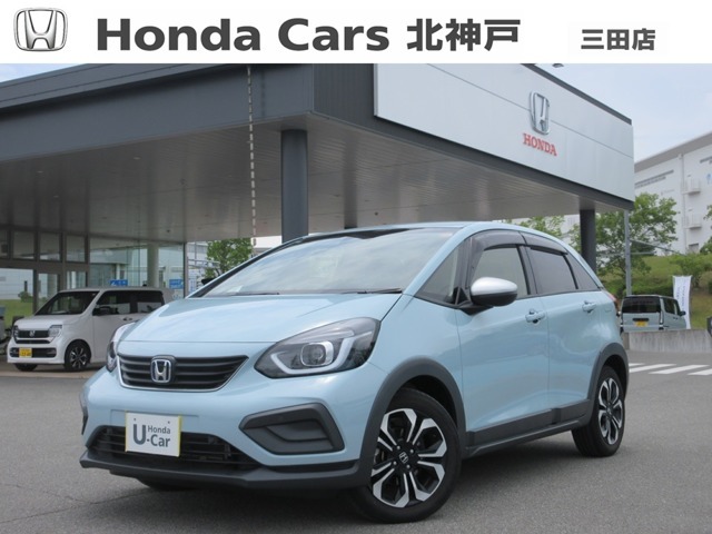 人気のコンパクトカー、フィットが入荷いたしました。