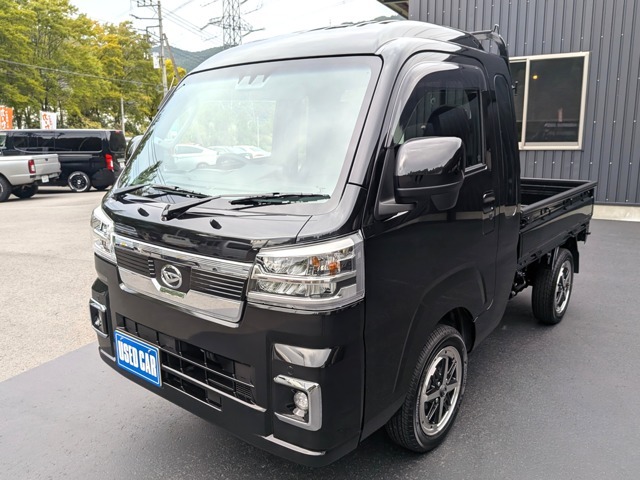 ★　令和7年9月登録！　★4WD・CVTオートマ　★新モデル改良型です！　★オプション・カスタム多数、総額19万相当です！　★　最新スマアシ！★外14アルミ・黒革調シートとオプション多数付お買得車！