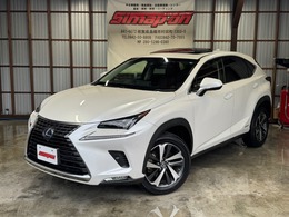 レクサス NX 300h バージョンL サンルーフ/本革シート/ナビ/TV/バックカメ